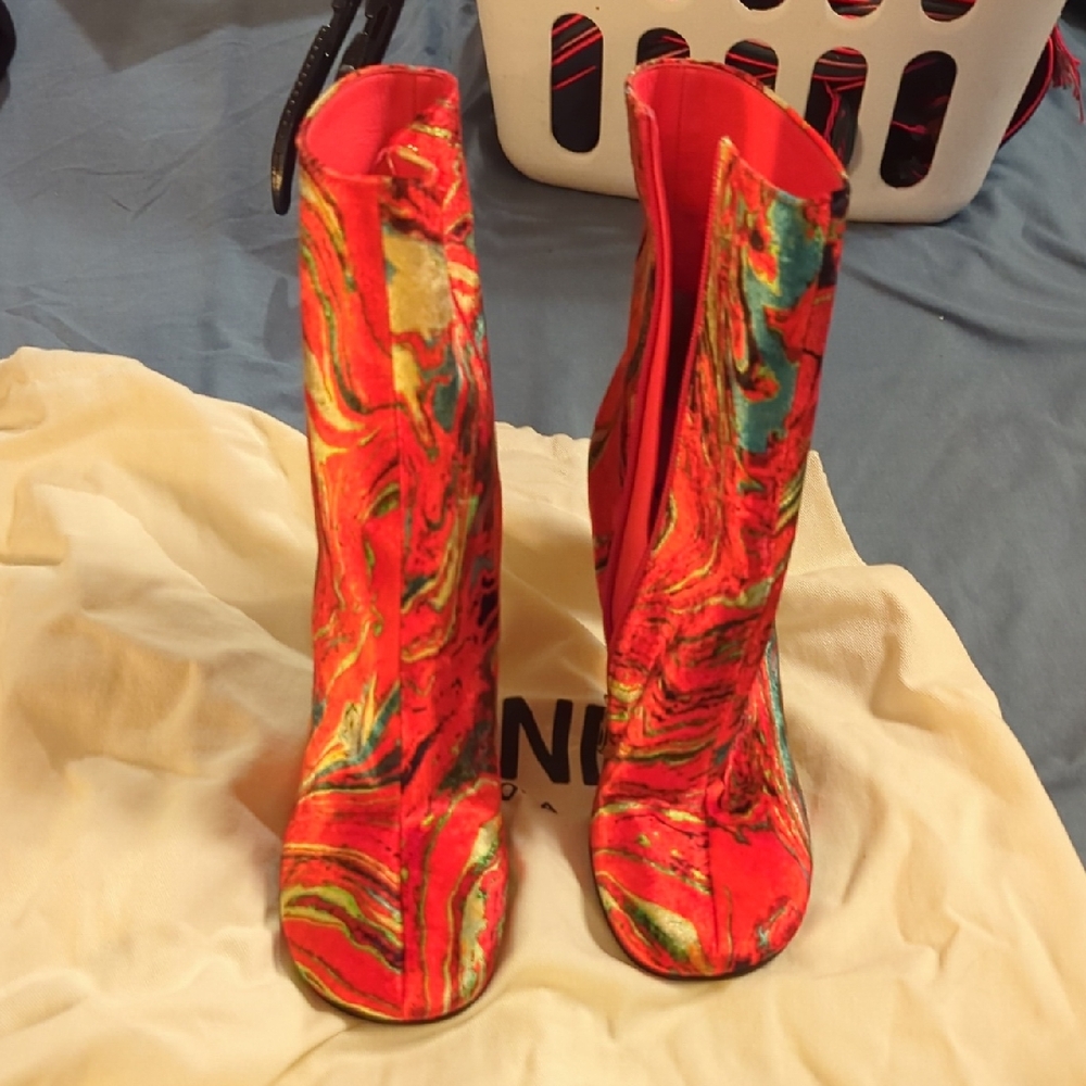 Fendi Red and Green Patterned Heeled Boots
